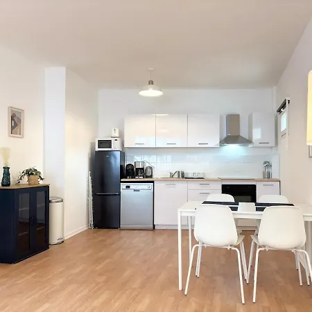 Spacieux Pour 6 Voyageurs - רובייש